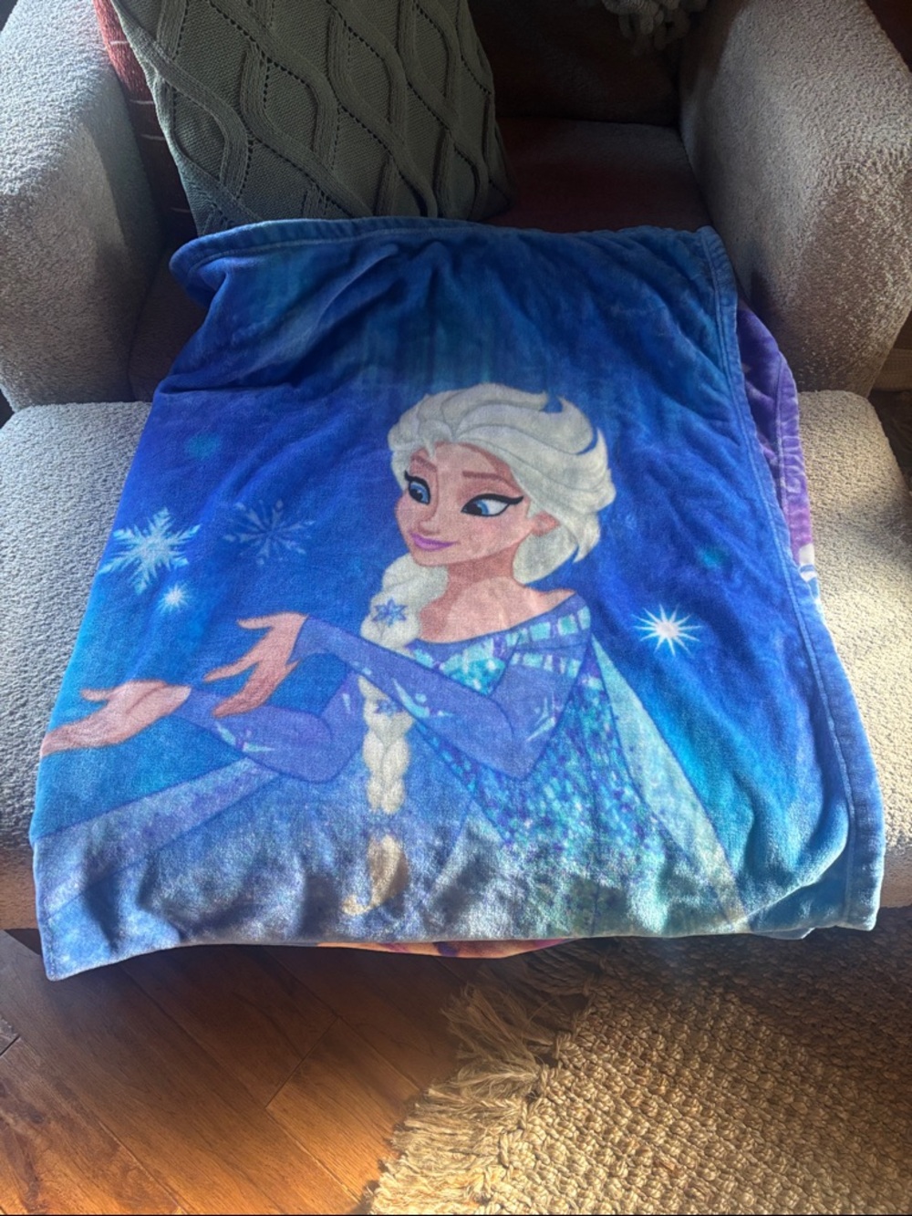 Frozen Elsa and Anna oversized super soft Throw Blanket